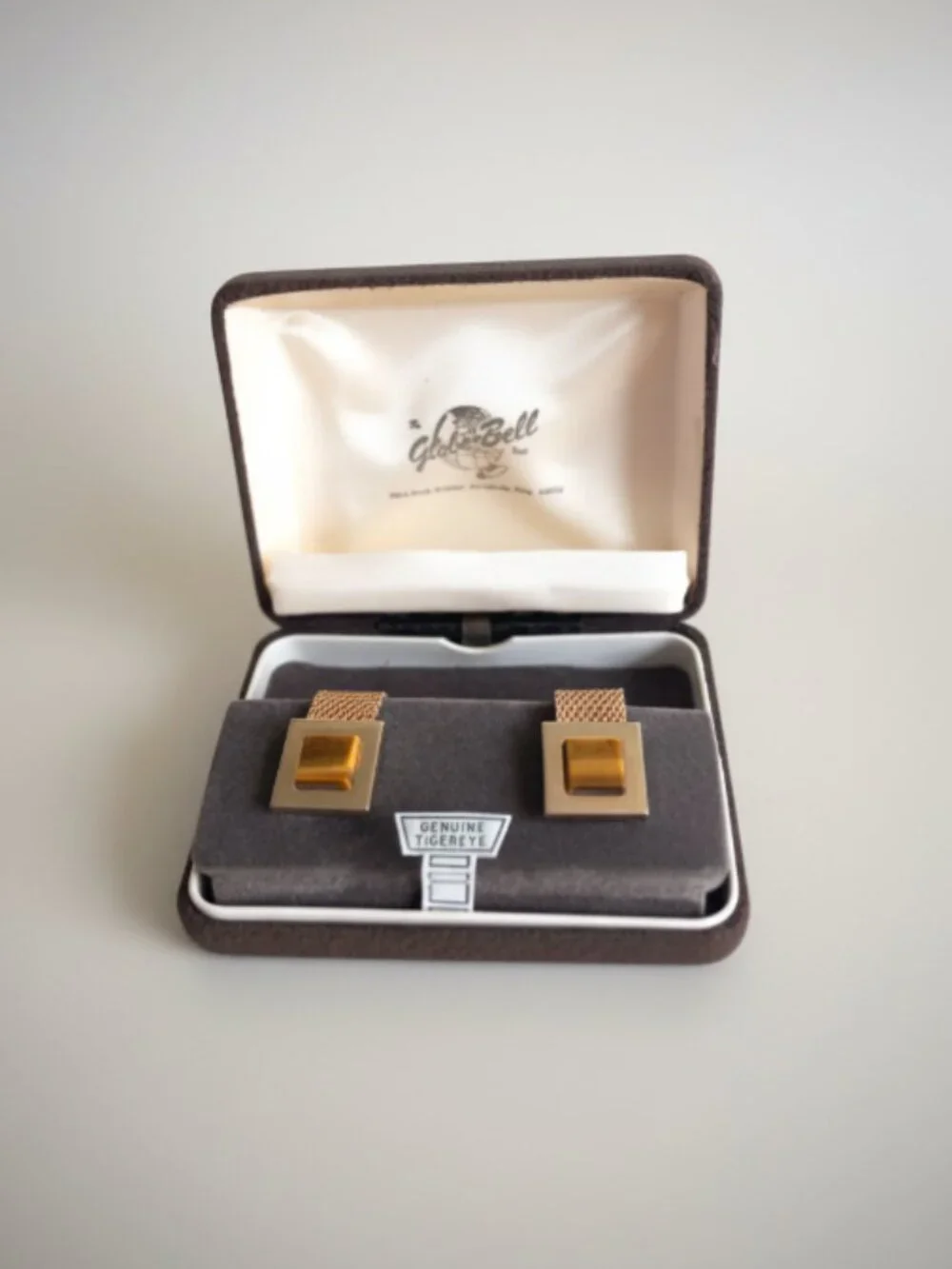 Vintage Swank Genuine Tiger Eye Gold Tone Mesh Wrap Around Cuff Links w Box